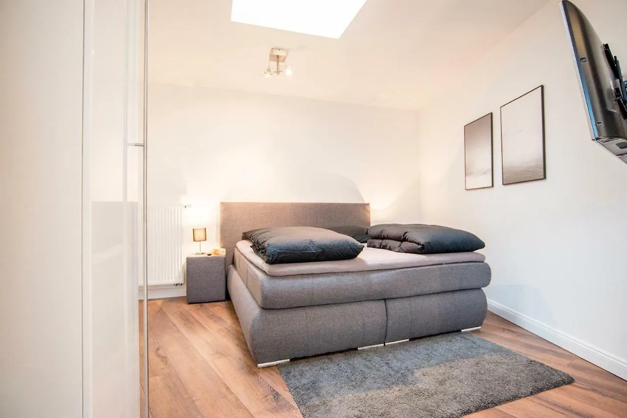 White Lofty Und White Studio Düsseldorf
