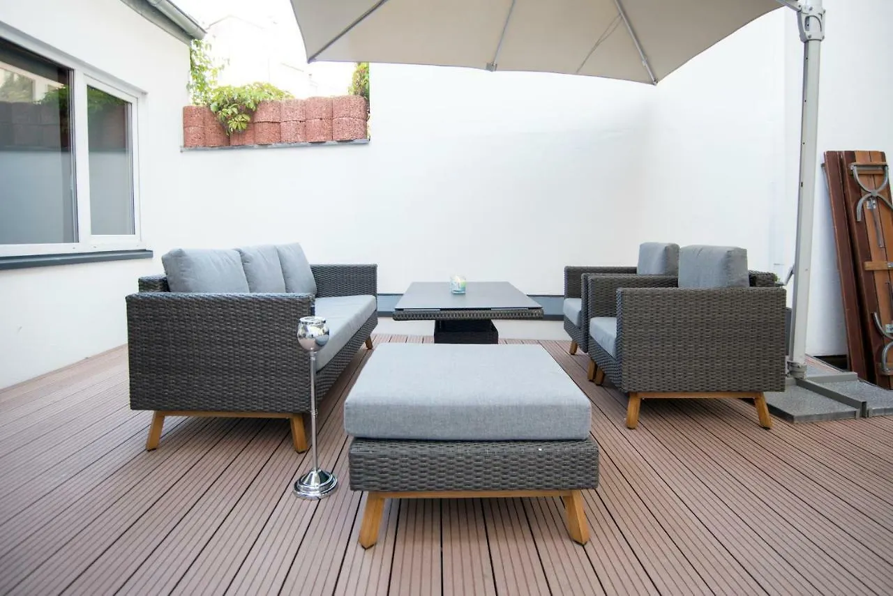 Appartamento White Lofty Und White Studio Düsseldorf